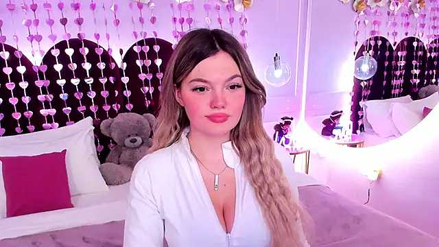 ZaraBloom online show from 02.14.26