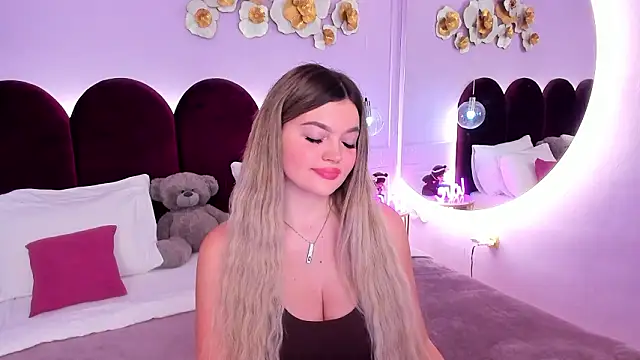 ZaraBloom online show from 02.20.26