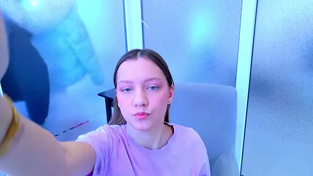 AliceBrayan online show from 02.15.25