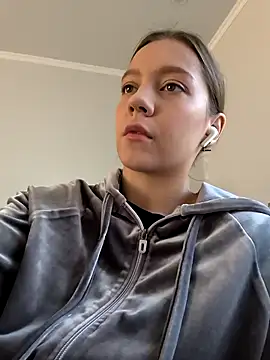 AliceBrayan online show from 10.02.25