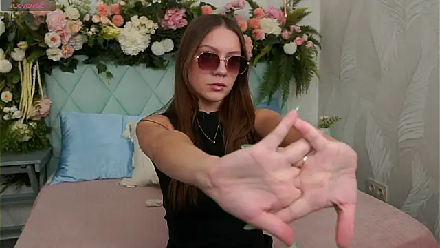 AliceBrayan online show from 03.12.26