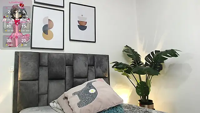 Snapshot of samy_l chatting on 02.22.25 samy l online show from 02.22.25