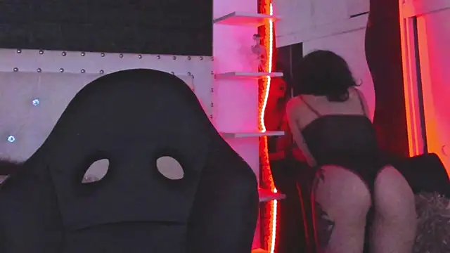 Snapshot of Ghosty_Doll chatting on 01.08.25 Ghosty Doll online show from 01.08.25