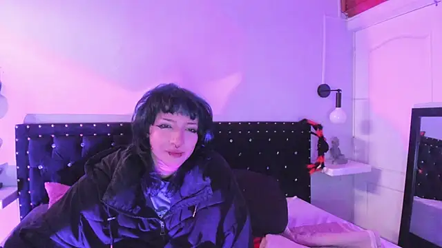 Snapshot of Ghosty_Doll chatting on 11.10.25 Ghosty Doll online show from 11.10.25