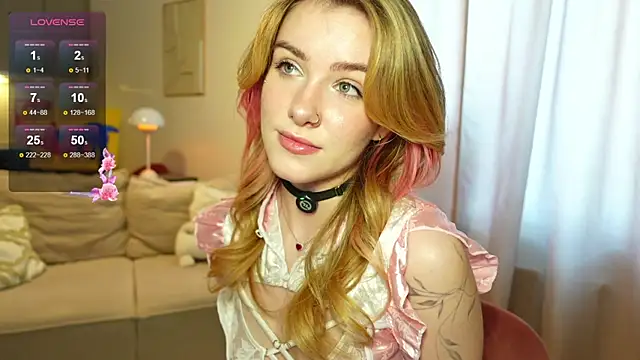 Snapshot of SpiceJessy chatting on 07.12.26 SpiceJessy online show from 07.12.26