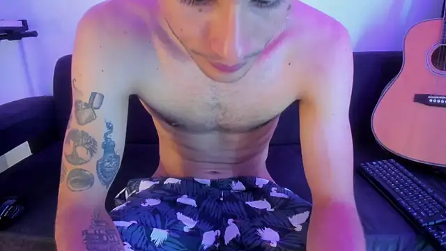 Henrikk senn online show from 01.08.26