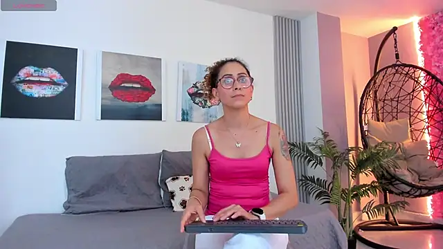 Angela donnato online show from 02.07.25