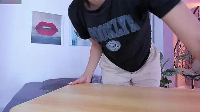 Angela donnato online show from 10.03.25