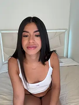 Charlotte cowell sub1  online show from 02.04.25