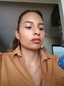 Snapshot of mykaelahoney chatting on 09.24.25 mykaelahoney online show from 09.24.25