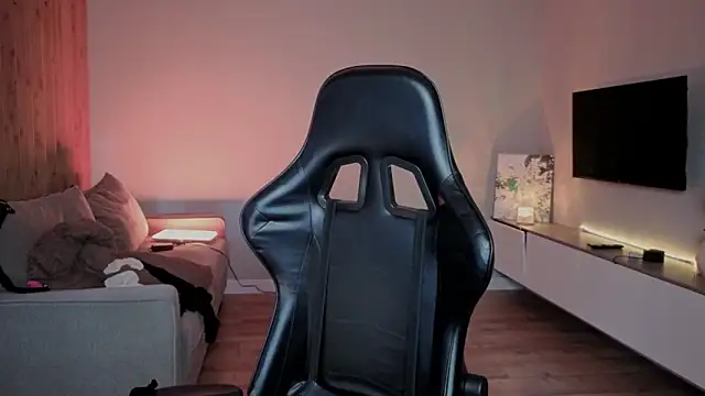 RileyMee online show from 03.13.26