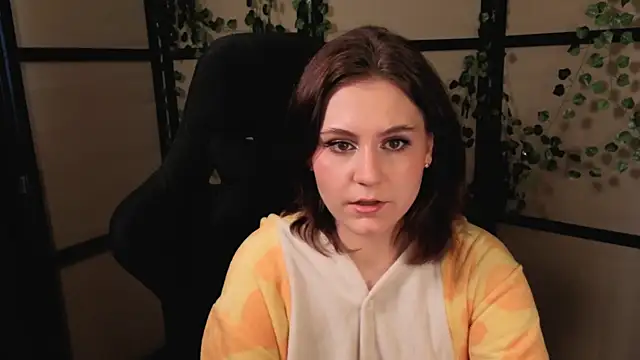 Snapshot of Diana_Flower chatting on 04.16.26 Diana Flower online show from 04.16.26