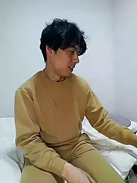 whitebriefboy online show from 01.13.25