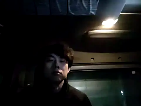 whitebriefboy online show from 01.19.25