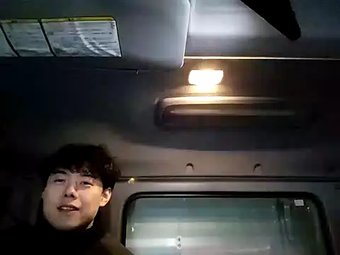 whitebriefboy online show from 02.02.25