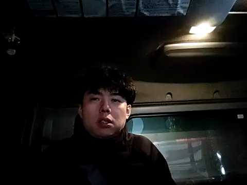 whitebriefboy online show from 02.03.25