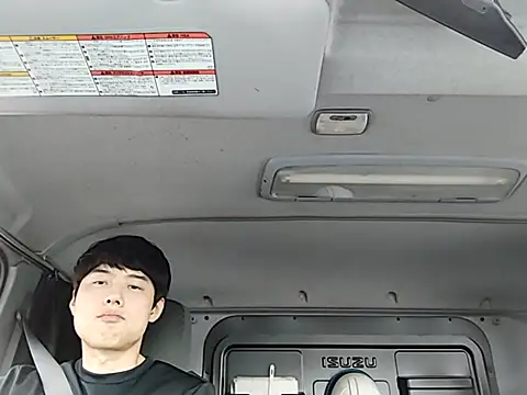 whitebriefboy online show from 05.27.26