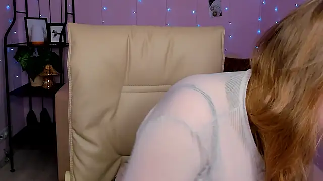 Helens love online show from 03.15.25