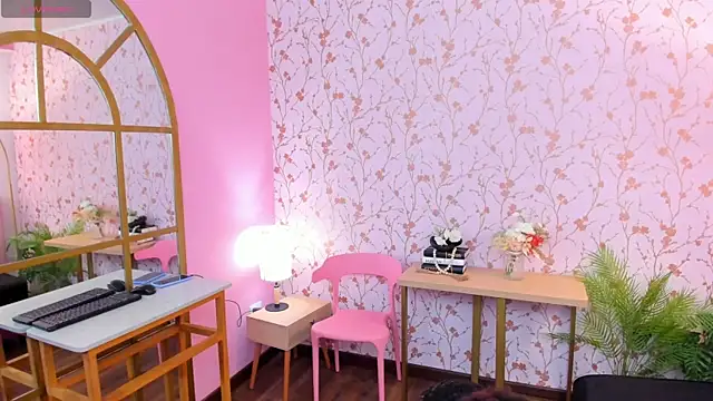 Snapshot of amber-hill chatting on 03.15.25 amber-hill online show from 03.15.25