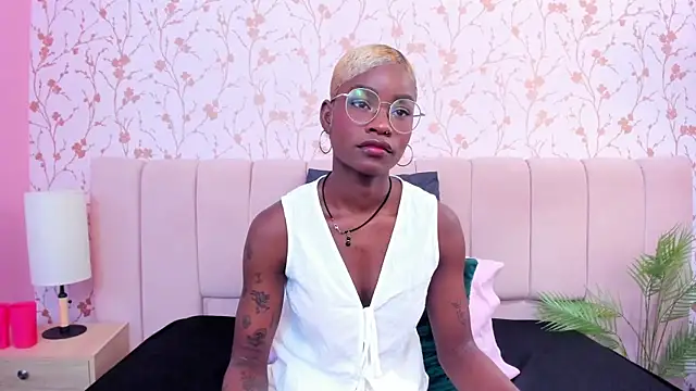 amber-hill online show from 12.15.25