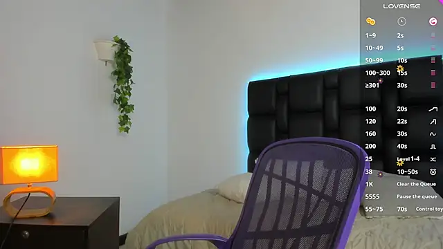 Snapshot of Joe23__ chatting on 12.12.24 Joe23 online show from 12.12.24