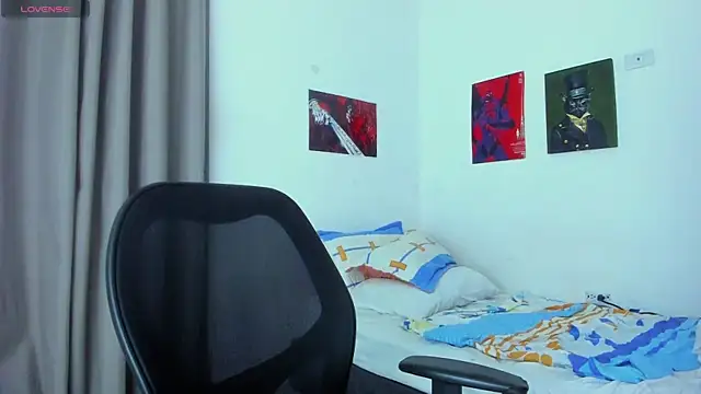 Snapshot of Joe23__ chatting on 12.02.25 Joe23 online show from 12.02.25