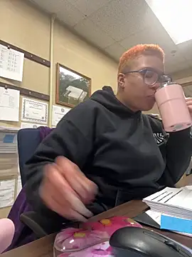 SexyHoneyRedd online show from 01.31.25