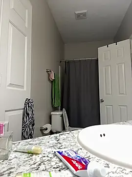 SexyHoneyRedd online show from 03.13.25