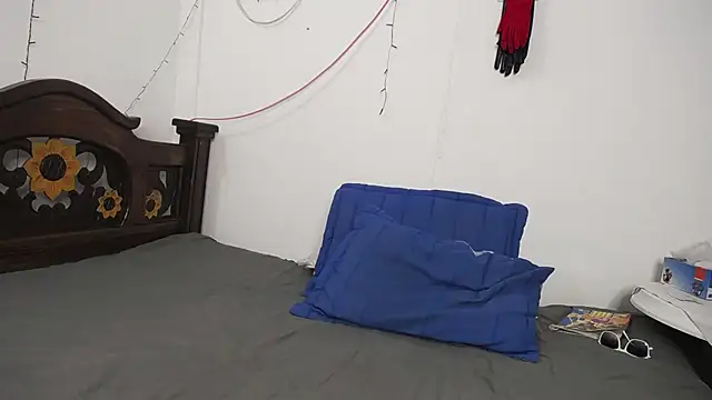 DominaLeona online show from 03.06.25