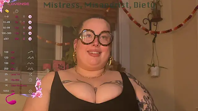 MissBika online show from 12.21.24