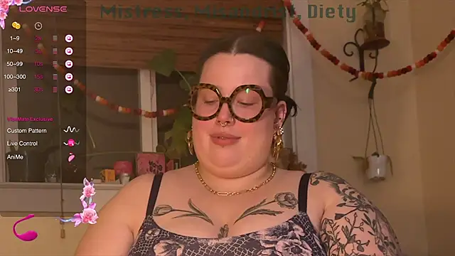 MissBika online show from 12.25.24