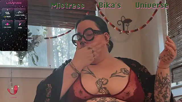 MissBika online show from 02.15.25