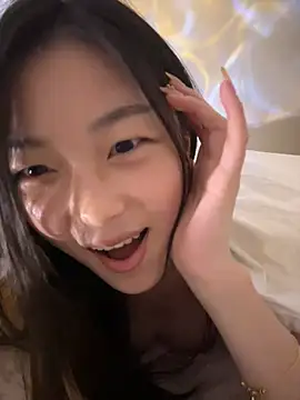 Snapshot of Sweet-Angel999 chatting on 12.23.24 Sweet-Angel999 online show from 12.23.24