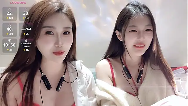 Snapshot of Sweet-Angel999 chatting on 02.01.25 Sweet-Angel999 online show from 02.01.25