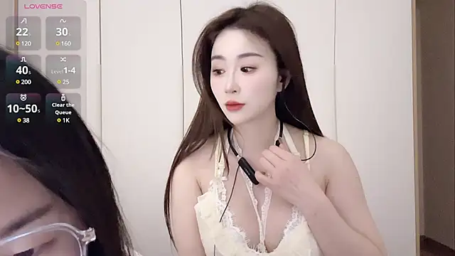 Snapshot of Sweet-Angel999 chatting on 02.05.25 Sweet-Angel999 online show from 02.05.25