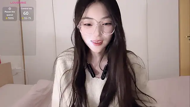 Snapshot of Sweet-Angel999 chatting on 03.01.25 Sweet-Angel999 online show from 03.01.25