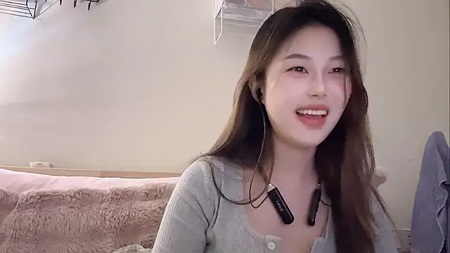 Snapshot of Sweet-Angel999 chatting on 02.08.26 Sweet-Angel999 online show from 02.08.26