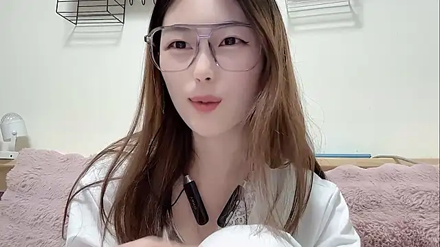 Snapshot of Sweet-Angel999 chatting on 02.25.26 Sweet-Angel999 online show from 02.25.26