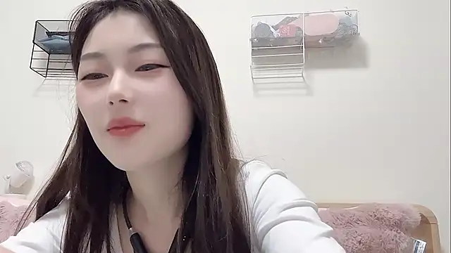 Sweet-Angel999 online show from 03.17.26