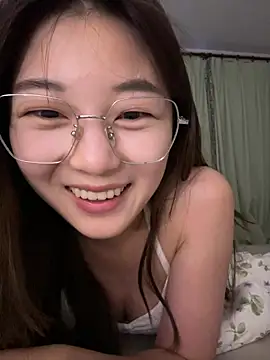 Snapshot of Sweet-Angel999 chatting on 05.28.26 Sweet-Angel999 online show from 05.28.26