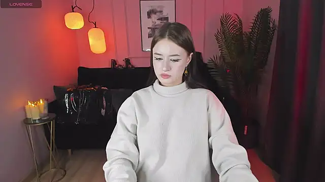 Lily Moonlight online show from 12.20.24