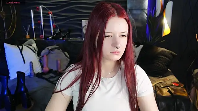 Lily Moonlight online show from 04.09.26