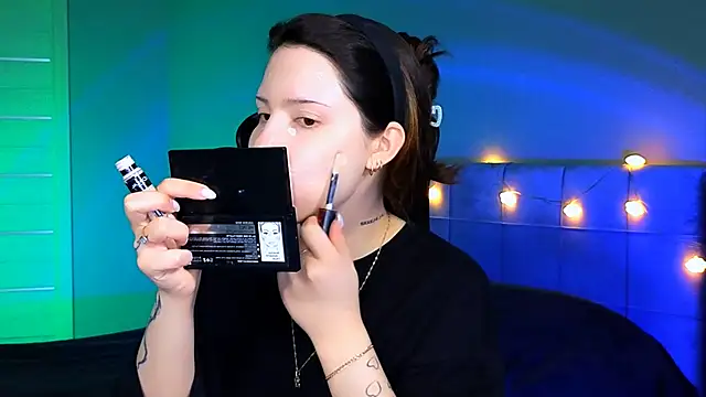 Snapshot of Stacy_Gonzales_ chatting on 02.13.25 Stacy Gonzales online show from 02.13.25