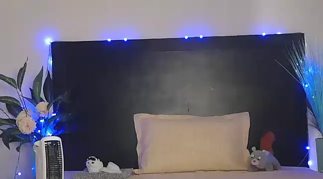 WildRuhi20 online show from 02.06.25