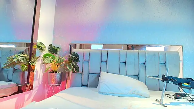 Snapshot of RoseTaylor__ chatting on 02.12.26 RoseTaylor online show from 02.12.26