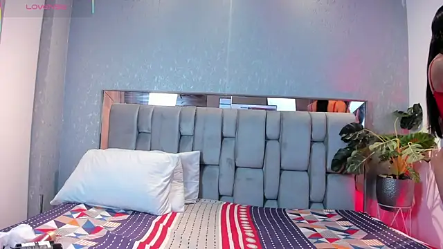 Snapshot of RoseTaylor__ chatting on 02.18.26 RoseTaylor online show from 02.18.26