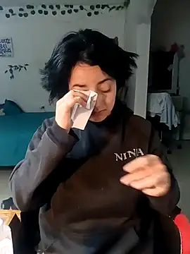 Lin-cute online show from 02.12.25