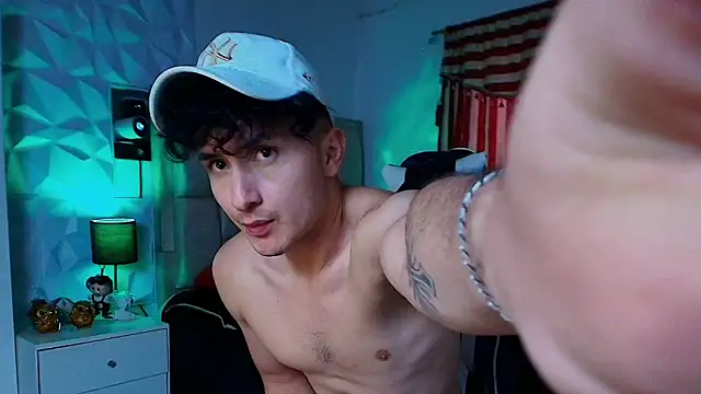 santyago taylor online show from 02.05.25