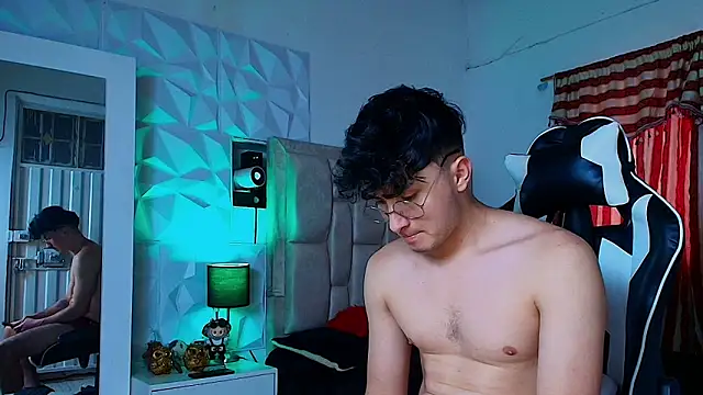 santyago taylor online show from 02.06.25