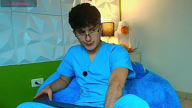 santyago taylor online show from 09.15.25